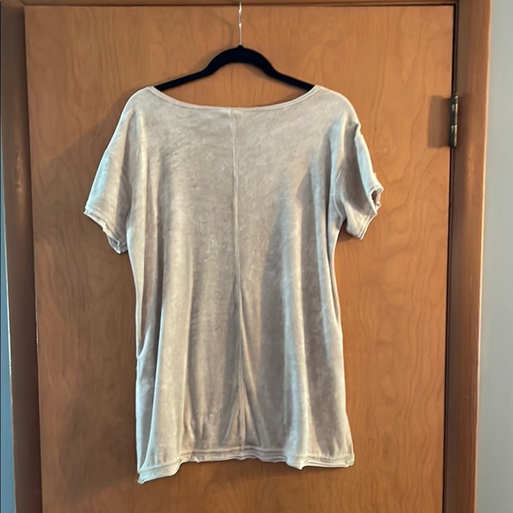 Casual Cream Velour Women's Top - Picture 2 of 4
